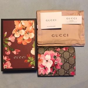 Authentic Gucci Blooms Card Case